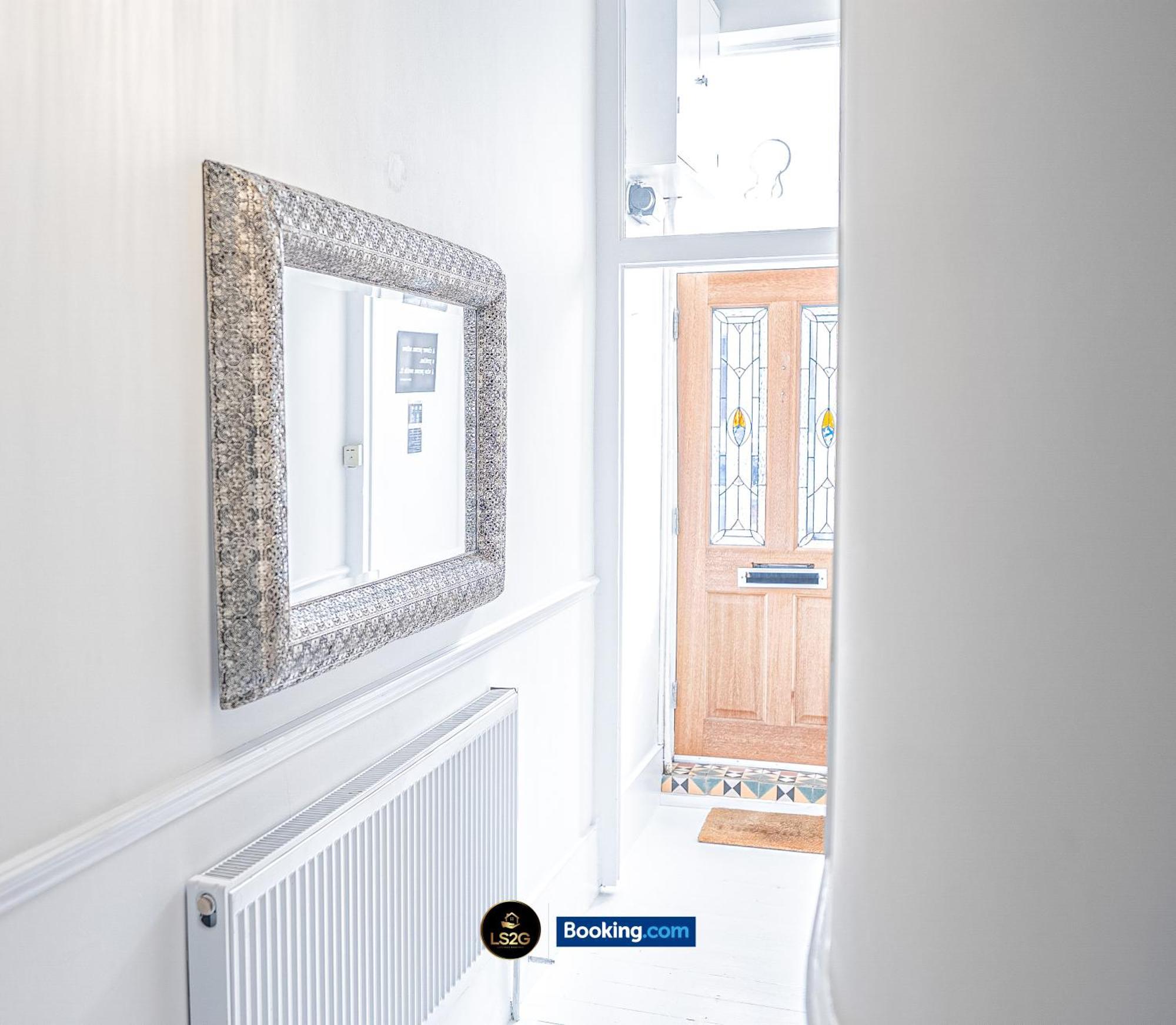 Stunning House By Ls2G Short Lets & Serviced Accommodation Greater London With Free Wifi Luaran gambar