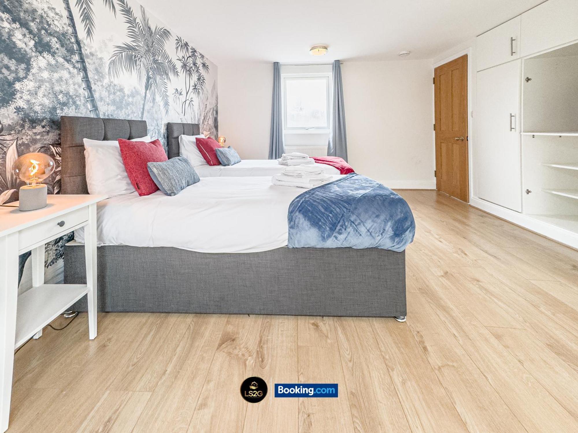 Stunning House By Ls2G Short Lets & Serviced Accommodation Greater London With Free Wifi Luaran gambar