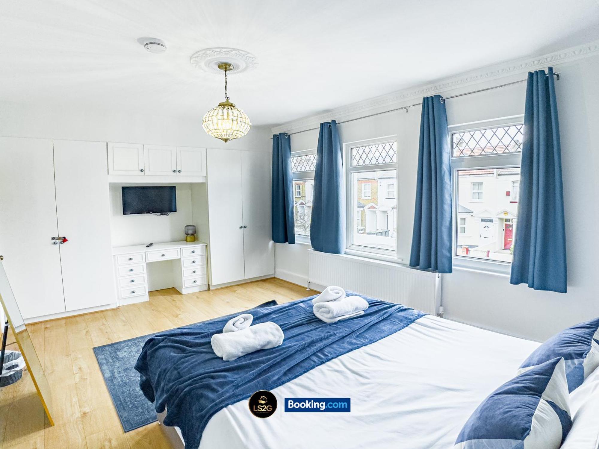Stunning House By Ls2G Short Lets & Serviced Accommodation Greater London With Free Wifi Luaran gambar